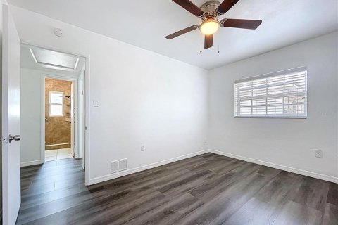 Casa en venta en Saint Petersburg, Florida, 3 dormitorios, 129.32 m2 № 1687463 - foto 9