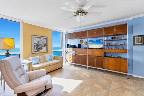 Condominio en alquiler en Longboat Key, Florida, 3 dormitorios, 146.41 m2 № 1341175 - foto 12
