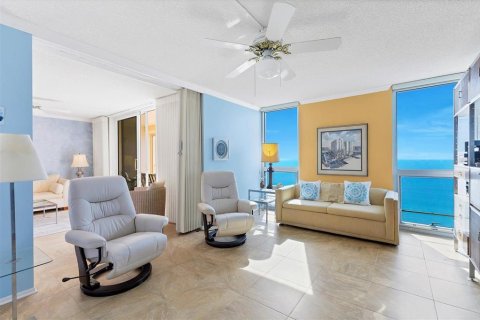 Condominio en alquiler en Longboat Key, Florida, 3 dormitorios, 146.41 m2 № 1341175 - foto 13