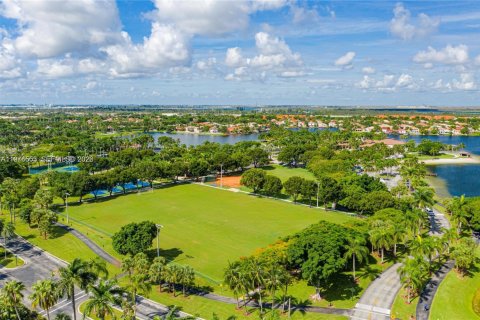 Copropriété à louer à Doral, Floride: 3 chambres, 158.86 m2 № 2041266 - photo 17