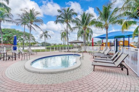 Copropriété à louer à Doral, Floride: 3 chambres, 158.86 m2 № 2041266 - photo 18