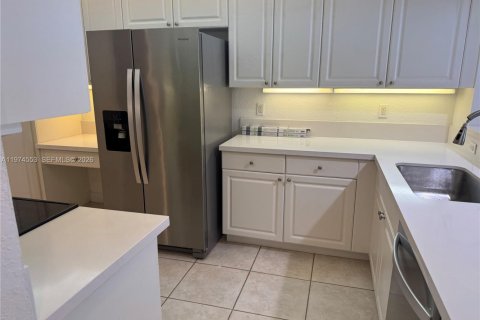 Copropriété à louer à Doral, Floride: 3 chambres, 158.86 m2 № 2041266 - photo 7