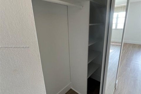 Condominio en venta en Miami Beach, Florida, 1 dormitorio, 84.54 m2 № 2000225 - foto 16