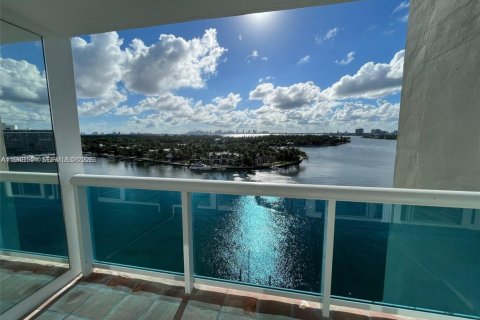 Condominio en venta en Miami Beach, Florida, 1 dormitorio, 84.54 m2 № 2000225 - foto 4