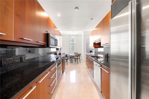 Condominio en venta en Miami, Florida, 3 dormitorios, 180.6 m2 № 2153348 - foto 9