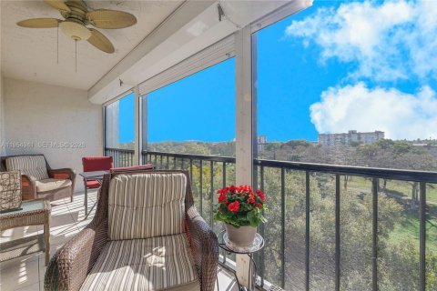 Copropriété à vendre à Lauderhill, Floride: 2 chambres, 102.19 m2 № 2010861 - photo 2