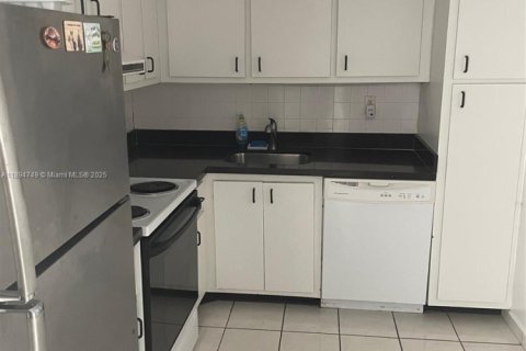 Снять в аренду кондоминиум в Майами-Бич, Флорида 1 спальня, 75.72м2, № 1949226 - фото 7