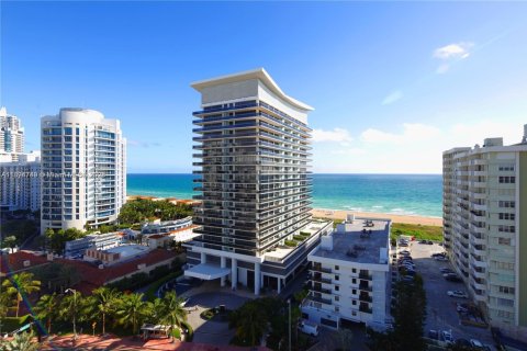 Снять в аренду кондоминиум в Майами-Бич, Флорида 1 спальня, 75.72м2, № 1949226 - фото 24