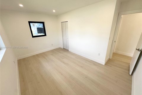 Villa ou maison à vendre à Miami Gardens, Floride: 3 chambres, 106.84 m2 № 2047923 - photo 23