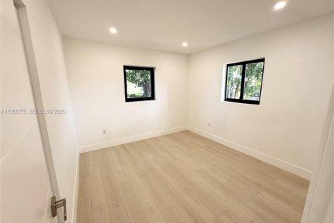 Villa ou maison à vendre à Miami Gardens, Floride: 3 chambres, 106.84 m2 № 2047923 - photo 25