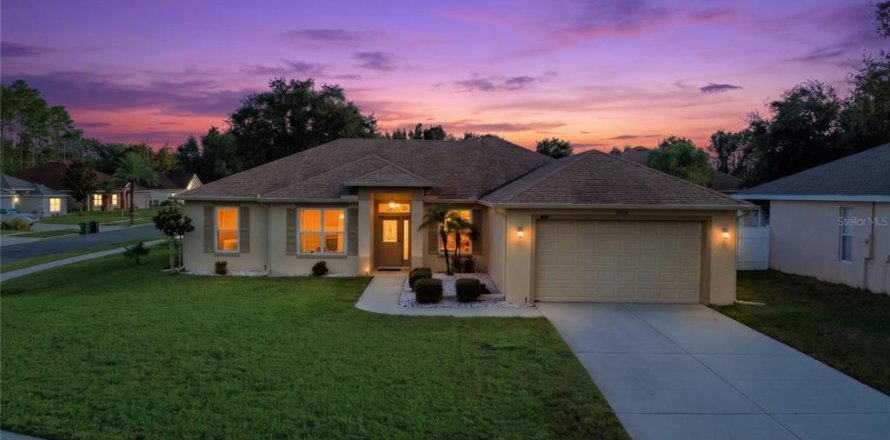 Casa en SOUTHERN PINES en Clermont, Florida 4 dormitorios, 191.84 m2 № 2430675