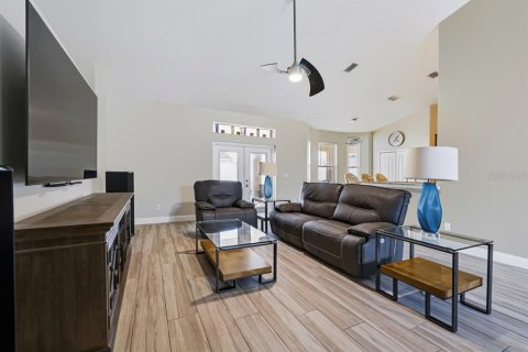 Casa en venta en Clermont, Florida, 4 dormitorios, 191.84 m2 № 2430675 - foto 2