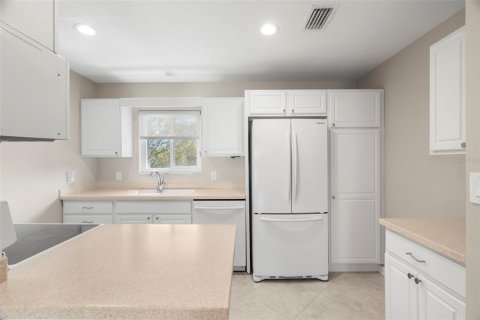 Condominio en venta en Clearwater, Florida, 2 dormitorios, 77.11 m2 № 1875832 - foto 13