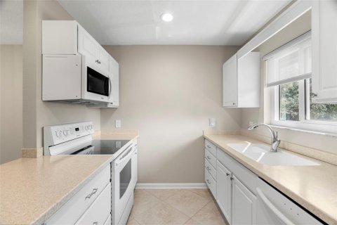 Condominio en venta en Clearwater, Florida, 2 dormitorios, 77.11 m2 № 1875832 - foto 11