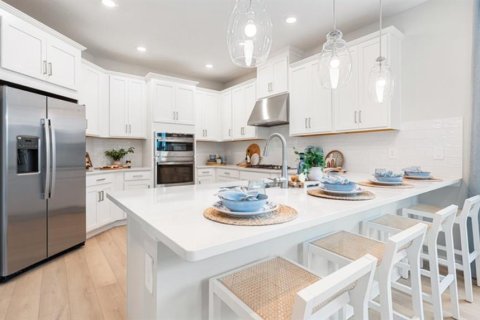 Casa en venta en Sarasota, Florida, 4 dormitorios, 239.87 m2 № 2125109 - foto 2