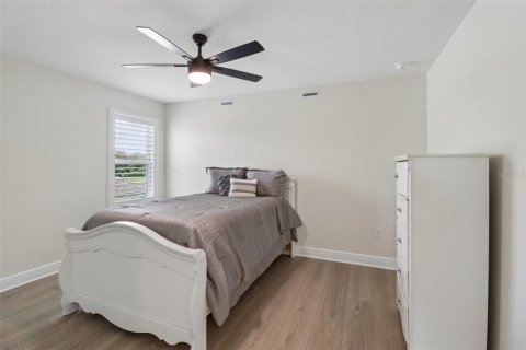 Villa ou maison à vendre à Apopka, Floride: 4 chambres, 301.47 m2 № 2347209 - photo 21