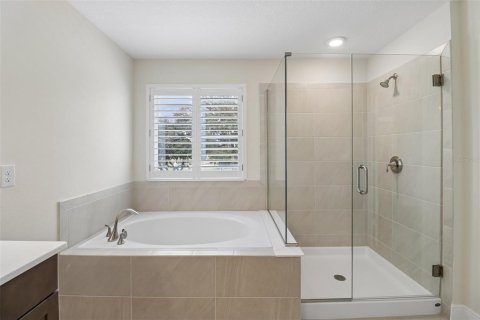 Villa ou maison à vendre à Apopka, Floride: 4 chambres, 301.47 m2 № 2347209 - photo 17