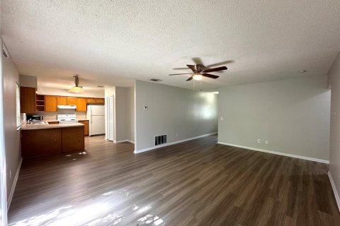 Casa en alquiler en Oviedo, Florida, 4 dormitorios, 136.01 m2 № 1881396 - foto 3