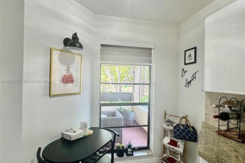 Купить кондоминиум в Майами, Флорида 3 спальни, 115.2м2, № 2006579 - фото 14