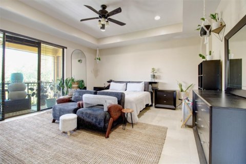 House in Cutler Bay, Florida 5 bedrooms, 366.5 sq.m. № 1752395 - photo 20