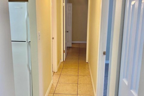 Купить кондоминиум в Уэст-Палм-Бич, Флорида 4 комнаты, 85.93м2, № 2188181 - фото 11