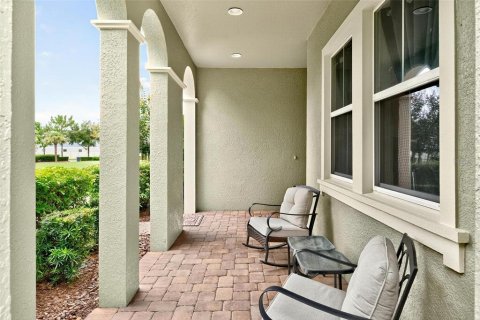 House in Winter Garden, Florida 3 bedrooms, 157.19 sq.m. № 1812880 - photo 2