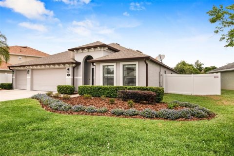 House in DeBary, Florida 4 bedrooms, 210.89 sq.m. № 1725445 - photo 3