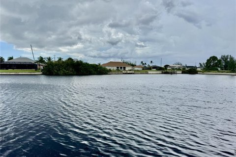 Terrain à vendre à Cape Coral, Floride № 2370753 - photo 3