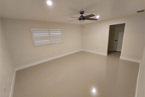 House in Port Charlotte, Florida 3 bedrooms, 171.87 sq.m. № 1795272 - photo 16