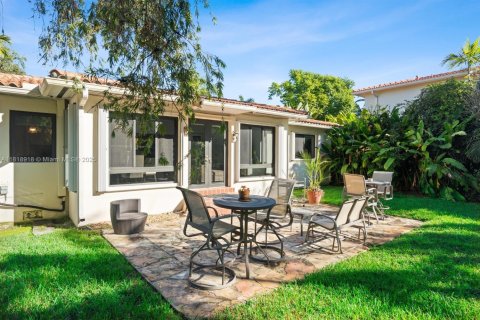Купить виллу или дом в Майами-Шорс, Флорида 3 спальни, 197.23м2, № 1962118 - фото 11