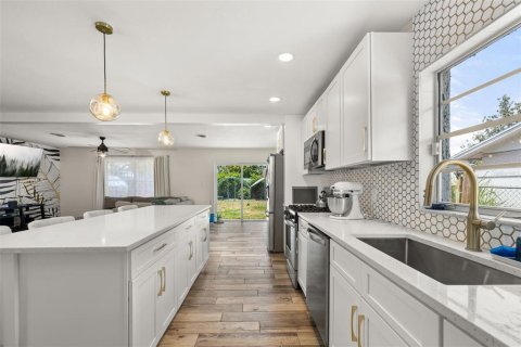 Casa en venta en Orlando, Florida, 3 dormitorios, 125.98 m2 № 1655166 - foto 8