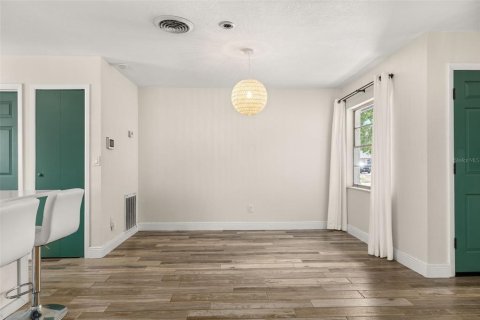 Casa en venta en Orlando, Florida, 3 dormitorios, 125.98 m2 № 1655166 - foto 2