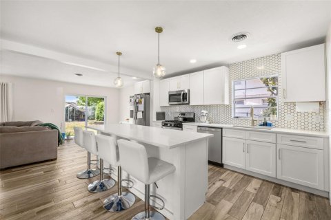 Casa en venta en Orlando, Florida, 3 dormitorios, 125.98 m2 № 1655166 - foto 6