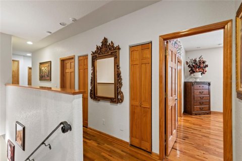 House in Orlando, Florida 10 bedrooms, 685.25 sq.m. № 1531680 - photo 23