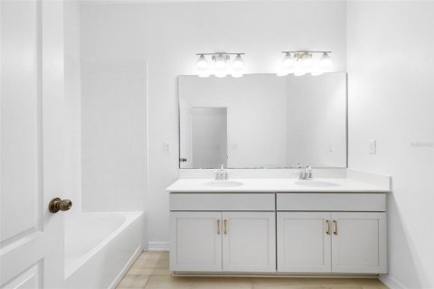 Casa en venta en Winter Garden, Florida, 4 dormitorios, 268.39 m2 № 1789733 - foto 19