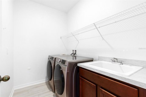 Casa en venta en Winter Garden, Florida, 4 dormitorios, 268.39 m2 № 1789733 - foto 24