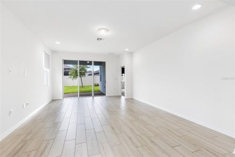 Casa en venta en Winter Garden, Florida, 4 dormitorios, 268.39 m2 № 1789733 - foto 10