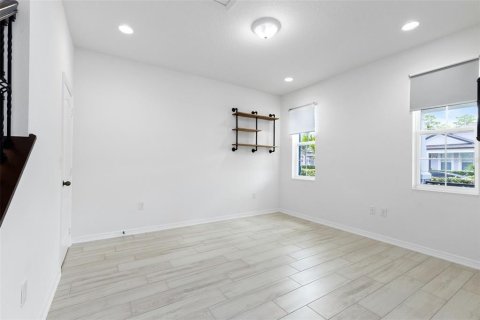 Casa en venta en Winter Garden, Florida, 4 dormitorios, 268.39 m2 № 1789733 - foto 3