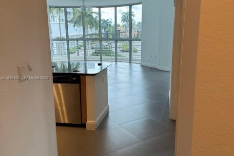 Купить кондоминиум в Холливуд, Флорида 3 спальни, 137.5м2, № 1983311 - фото 14