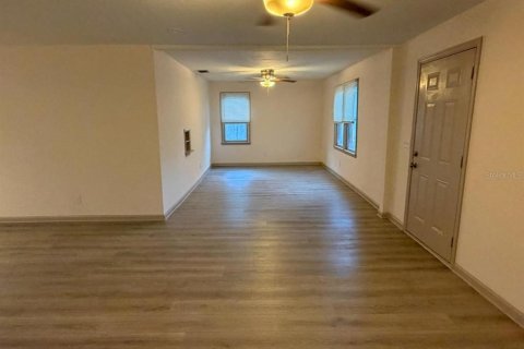 House in Saint Petersburg, Florida 2 bedrooms, 112.97 sq.m. № 2234339 - photo 15