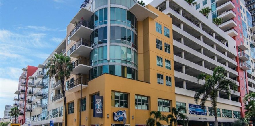 Condo in Tampa, Florida, 1 bedroom  № 1549683
