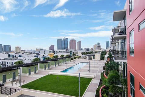 Condo in Tampa, Florida, 1 bedroom  № 1549683 - photo 29