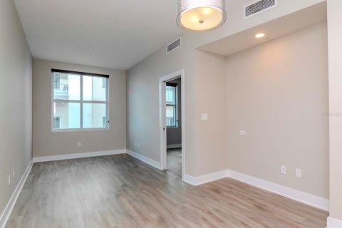 Condo in Tampa, Florida, 1 bedroom  № 1549683 - photo 10
