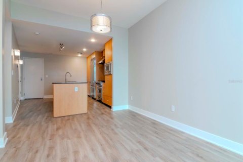 Condo in Tampa, Florida, 1 bedroom  № 1549683 - photo 13