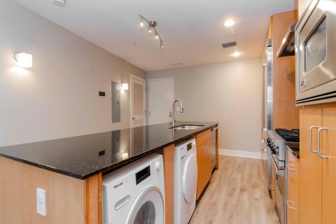 Condo in Tampa, Florida, 1 bedroom  № 1549683 - photo 6