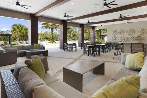 House in Clermont, Florida 1 bedroom, 11.83 sq.m. № 1905235 - photo 17