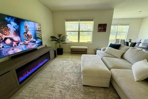 House in Clermont, Florida 1 bedroom, 11.83 sq.m. № 1905235 - photo 4