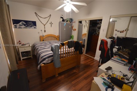 Touwnhouse à vendre à Miami, Floride: 1 chambre, 65.96 m2 № 1698290 - photo 12