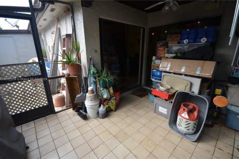 Touwnhouse à vendre à Miami, Floride: 1 chambre, 65.96 m2 № 1698290 - photo 23