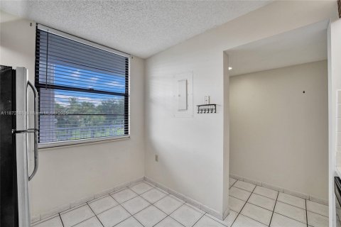 Condominio en alquiler en Davie, Florida, 2 dormitorios, 128.67 m2 № 1922589 - foto 20